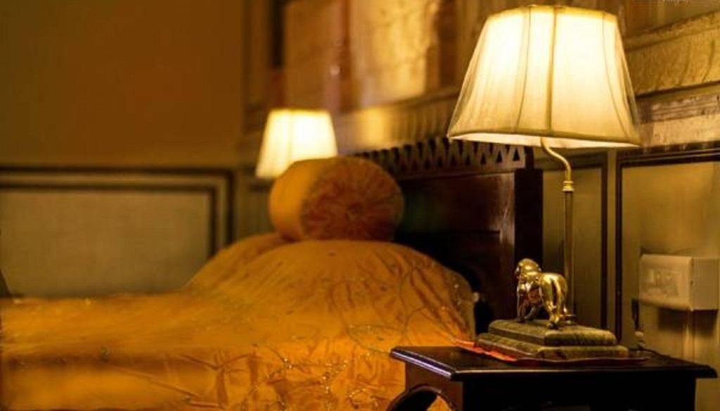 The Umaid Vilas Royal Heritage Haveli Jaipur Room photo
