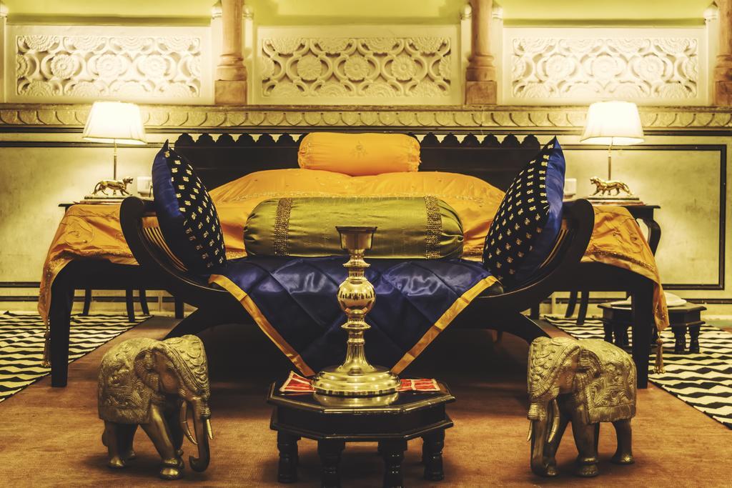 The Umaid Vilas Royal Heritage Haveli Jaipur Room photo